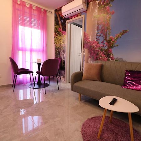 Klaudia Apartment Pula Bagian luar foto