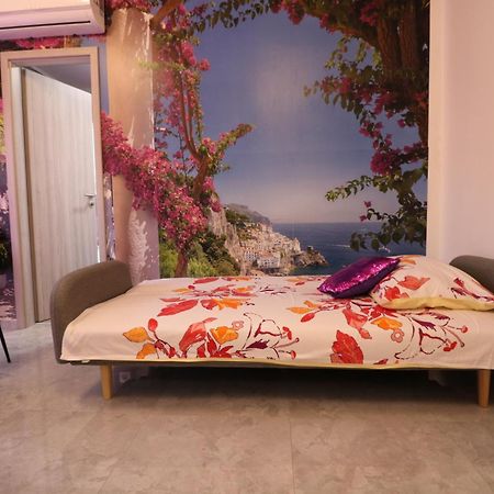 Klaudia Apartment Pula Bagian luar foto